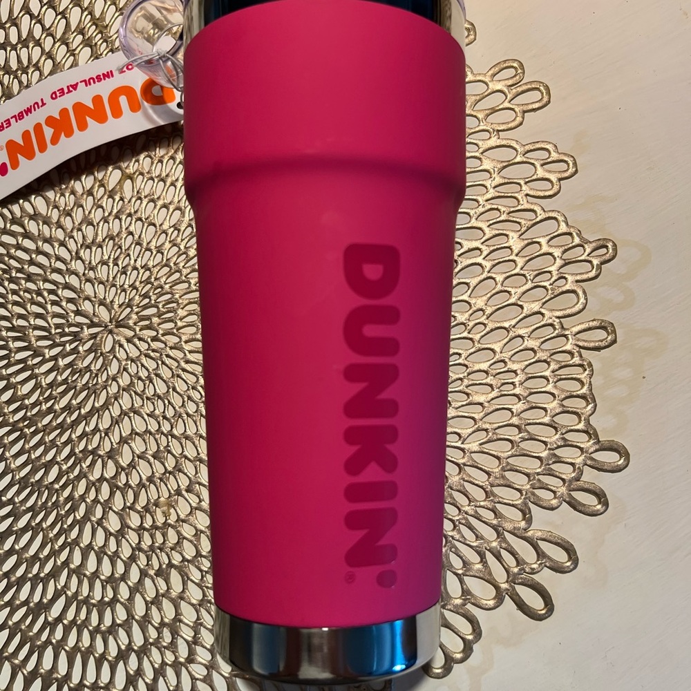 New Dunkin’ Donuts Hot pink Insulated Stainless Tumbler rare HTF 24oz